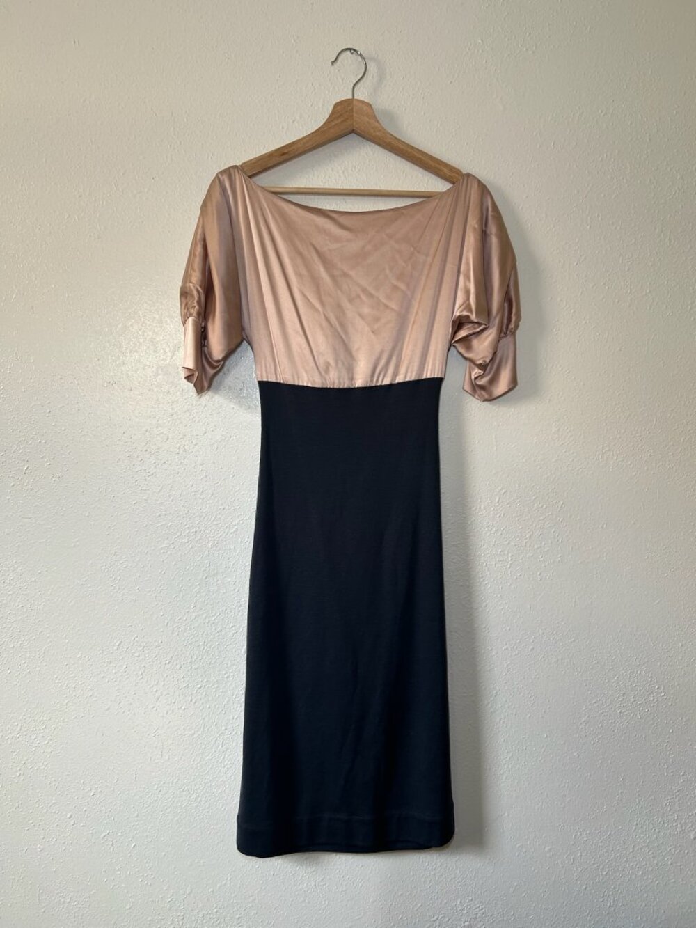 Diane von Furstenberg Knee Length Silk and Wool Knit Dress - Picture 5 of 5